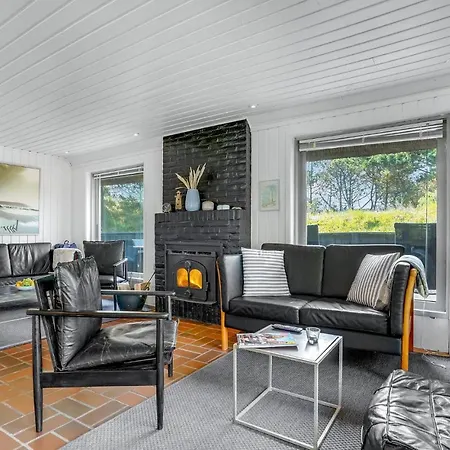 Stunning In With Kitchen * Blavand