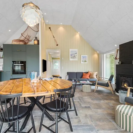 Holiday home Nordslugen