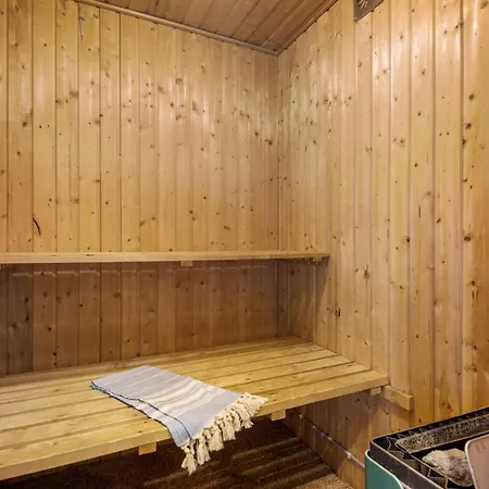 Holiday home Nordslugen *